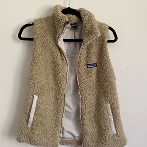 Patagonia fuzzy vest